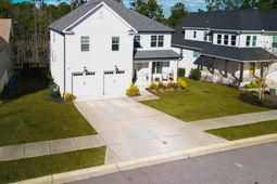 204 Sapphire Gem Lane  photo 4