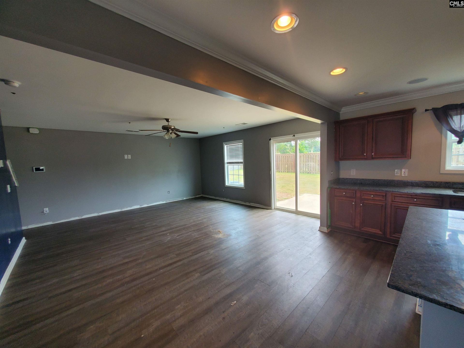 9 Texas Black Way Photo 4
