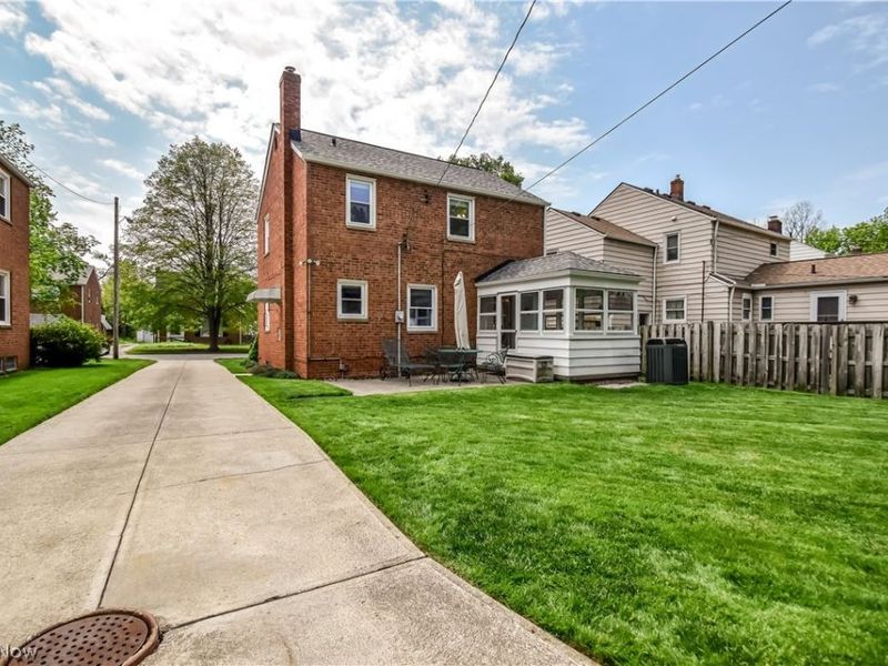 1785 Idlehurst Drive, Euclid, OH 44117 Photo 4