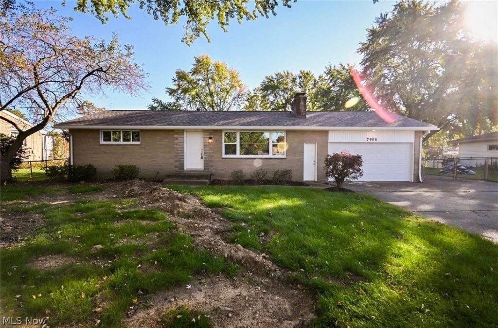 7900 Stuhldreher Street Nw, Massillon, OH 44646 Main Photo