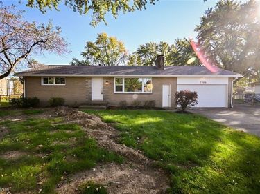 7900 Stuhldreher Street NW, Massillon, OH 44646
