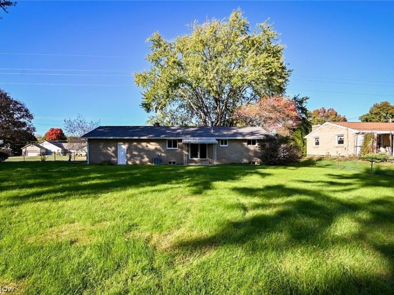 7900 Stuhldreher Street NW, Massillon, OH 44646 Photo 3
