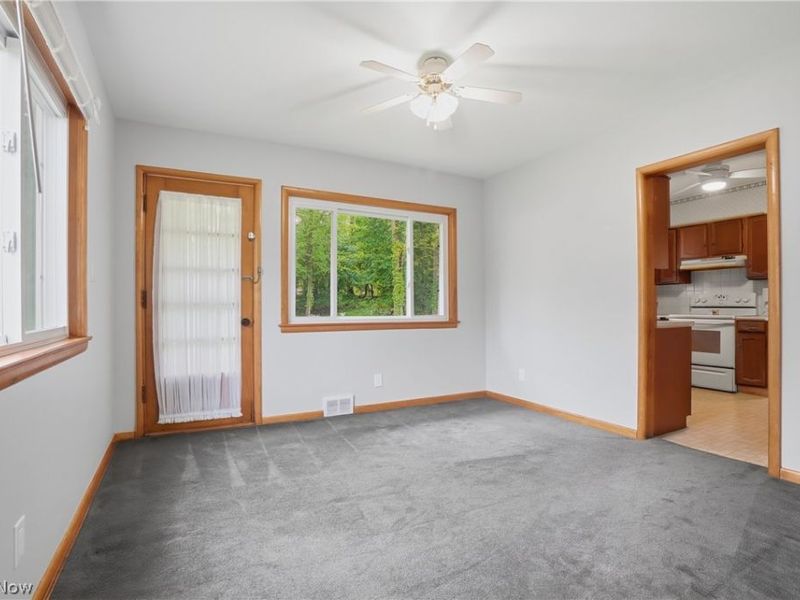 5912 Woodward Drive , Akron, OH 44319 Photo 13