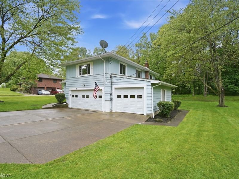 5912 Woodward Drive , Akron, OH 44319 Photo 3