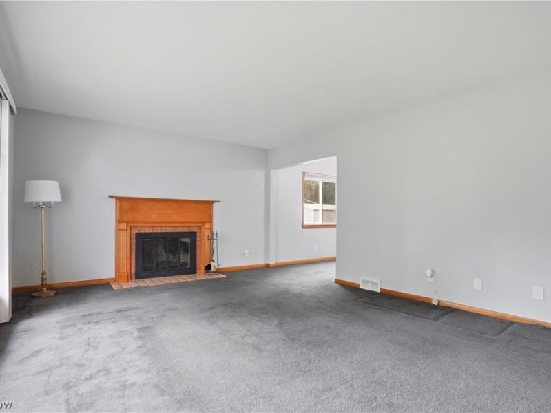 5912 Woodward Drive , Akron, OH 44319 Photo 7