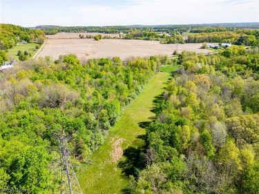 11154 Shetler Avenue SW, Unit 2, Bolivar, OH 44612