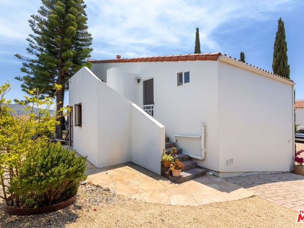 5828 Foxview Drive, Unit 2, Malibu, CA 90265