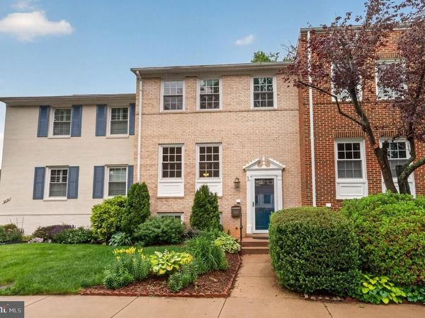 3352 BRECKENRIDGE COURT, ANNANDALE, VA 22003