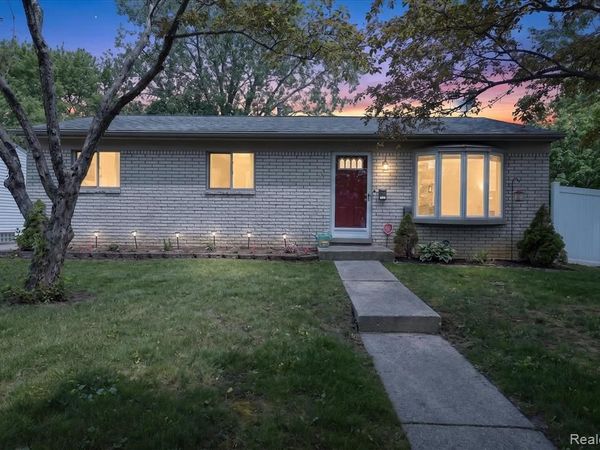 39206 Nottingham Street, Westland, MI 48186