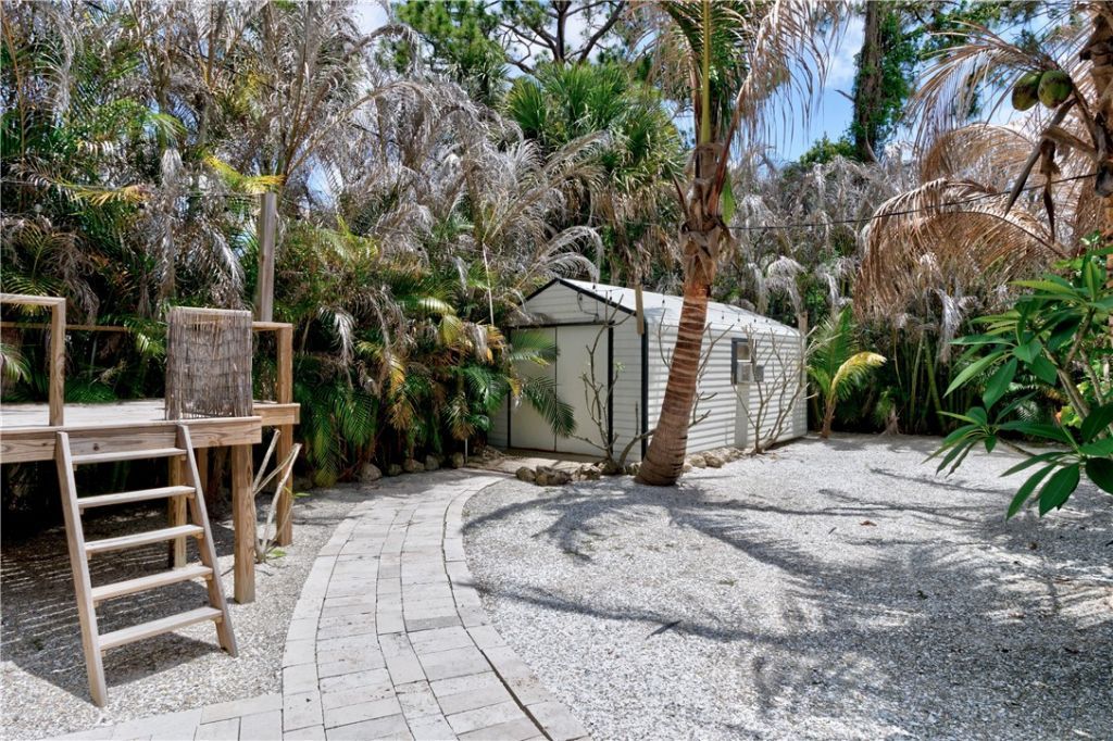 766 41st Avenue, Vero Beach, FL 32968 Photo