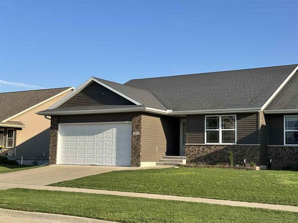 1335 Redbud Ave, Tiffin, IA 52340