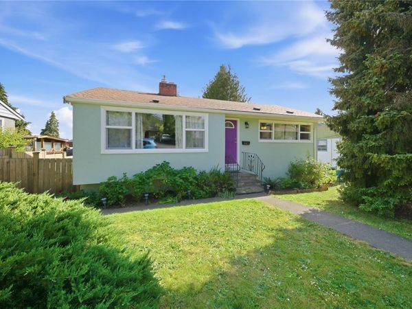 443 Aysgarth St , Nanaimo, BC V9R 1V7