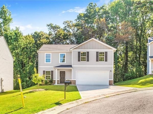 202 Duck Walk Way , Hogansville, GA 30230