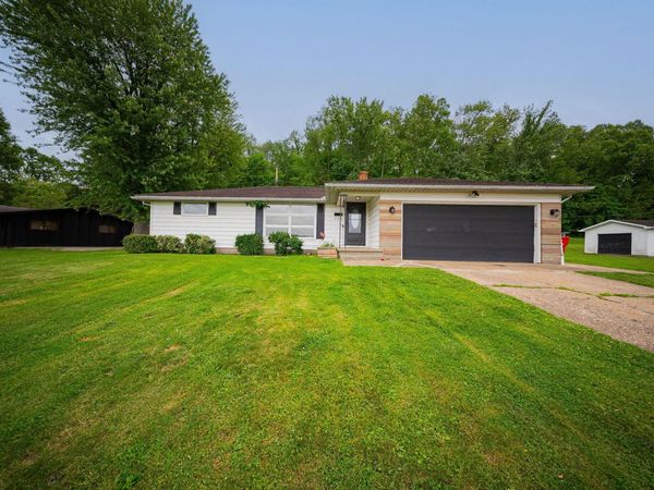 248 Crowley Drive , Roseville, OH 43777