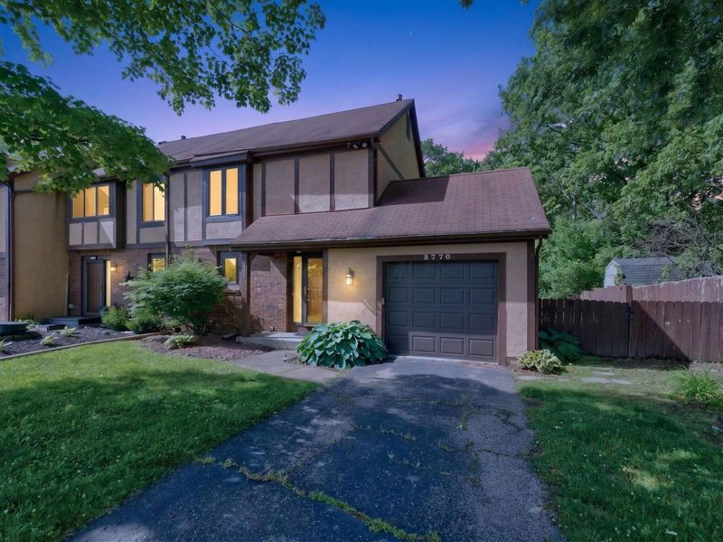 3770 Pendlestone Drive, Columbus, OH 43230 Photo 2