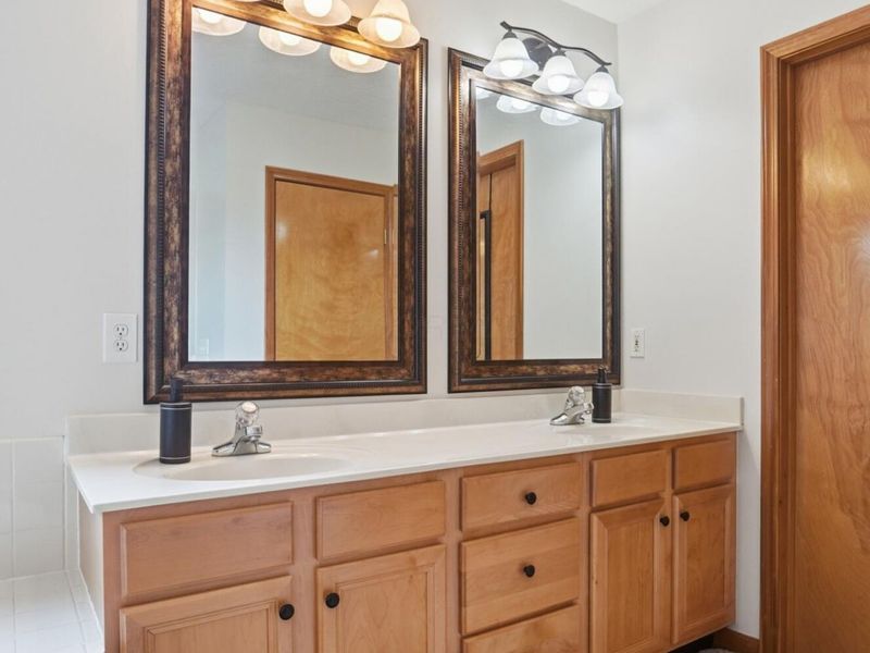 2201 Parklawn Drive , Lewis Center, OH 43035 Photo 50
