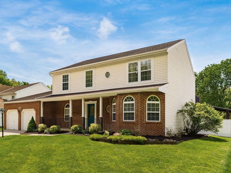 305 Mackenzie Drive, Pickerington, OH 43147 Photo 2