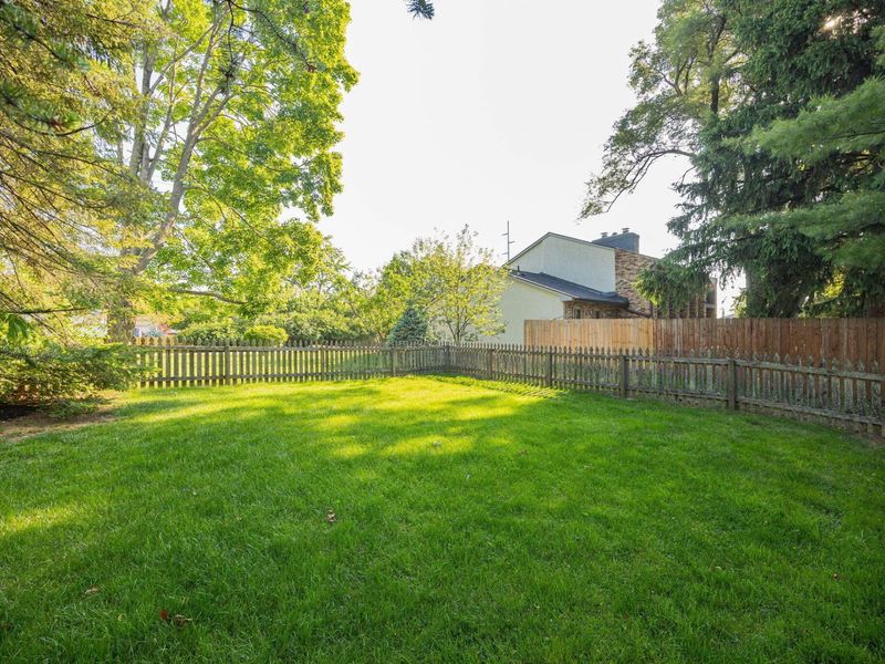 2701 Snouffer Road , Columbus, OH 43235 Photo 35