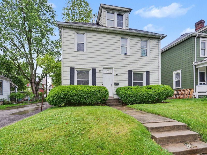 77 E Patterson, Columbus, OH 43202 Photo 2