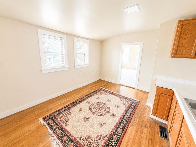 2219 W Broad Street, Columbus, OH 43223 Photo 13