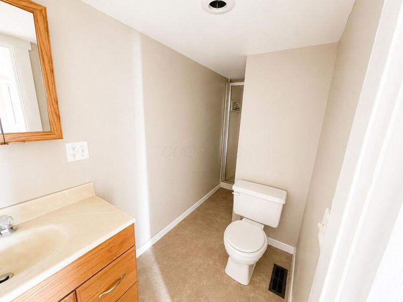 2219 W Broad Street, Columbus, OH 43223 Photo 15