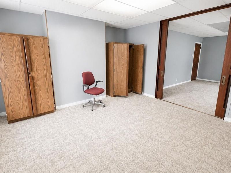 2219 W Broad Street, Columbus, OH 43223 Photo 7