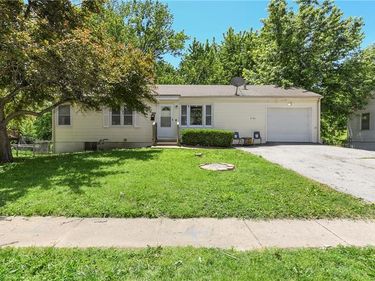 16705 E 3rd Street, Independence, MO 64056