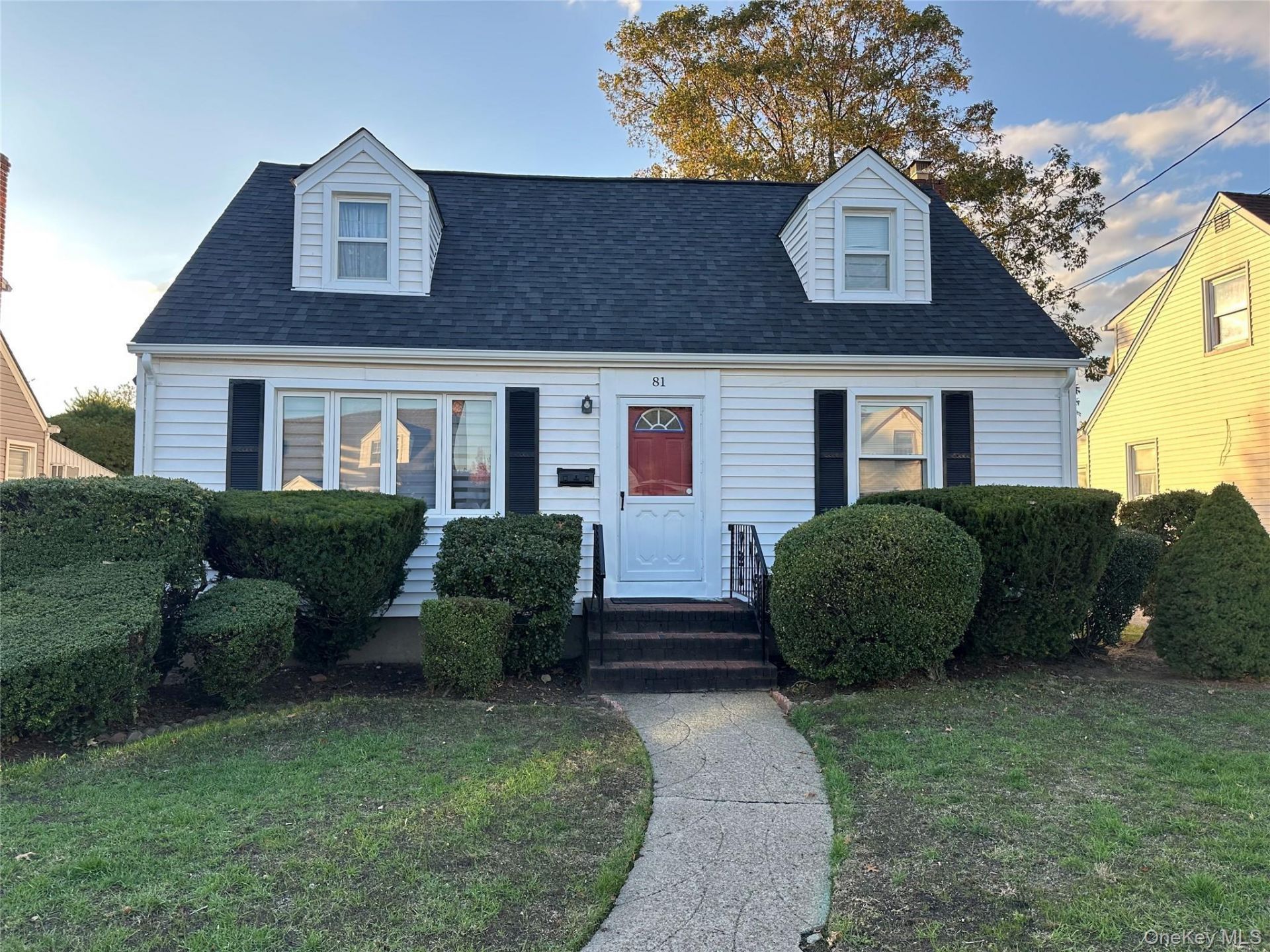 81 Todd Road, Valley Stream, NY 11580 Main Photo
