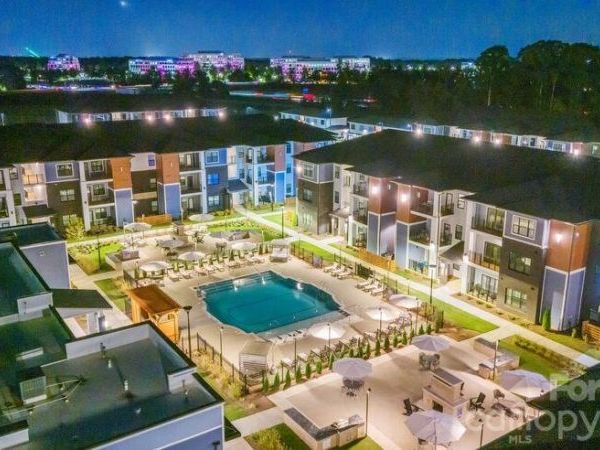 1035 Strensall Lane , Unit B4, Charlotte, NC 28217