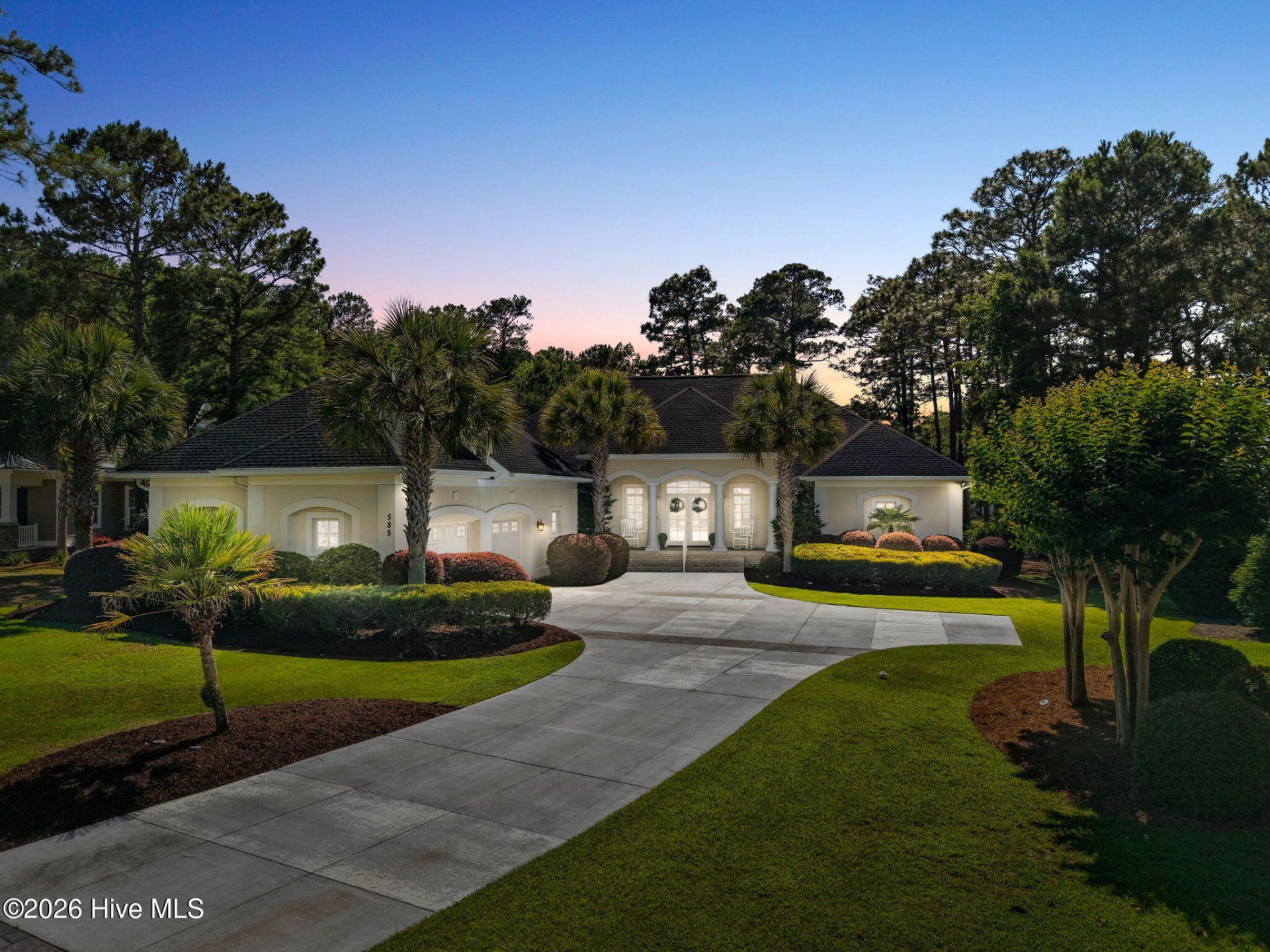 585 Westchester Place Sw, Ocean Isle Beach, NC 28469 Main Photo