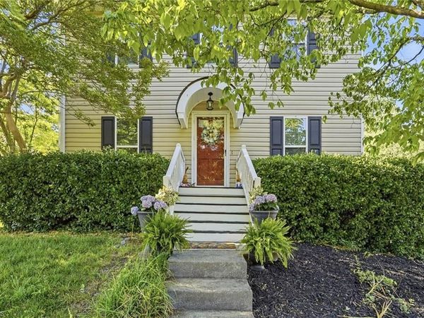 1533 Trinity Garden Circle , Clemmons, NC 27012