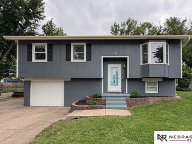 1512 James Street , Plattsmouth, NE 68048
