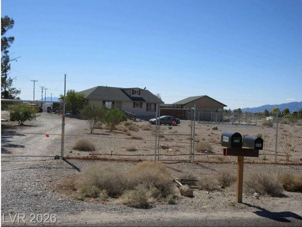 4991 E Cheyenne Way , Pahrump, NV 89061