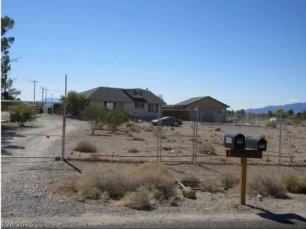 4991 E Cheyenne Way , Pahrump, NV 89061