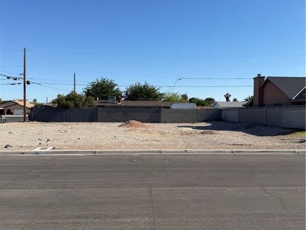 Idaho , Las Vegas, NV 89104