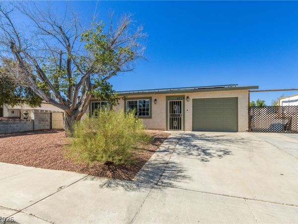 6214 Gunderson Boulevard , Las Vegas, NV 89103