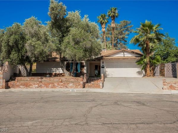 3033 Peridot Street , Las Vegas, NV 89121