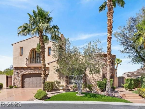 2490 Turtle Head Peak Drive , Las Vegas, NV 89135