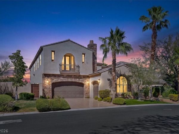 2490 Turtle Head Peak Drive , Las Vegas, NV 89135