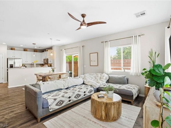 9041 Cross Stitch Court , Las Vegas, NV 89149