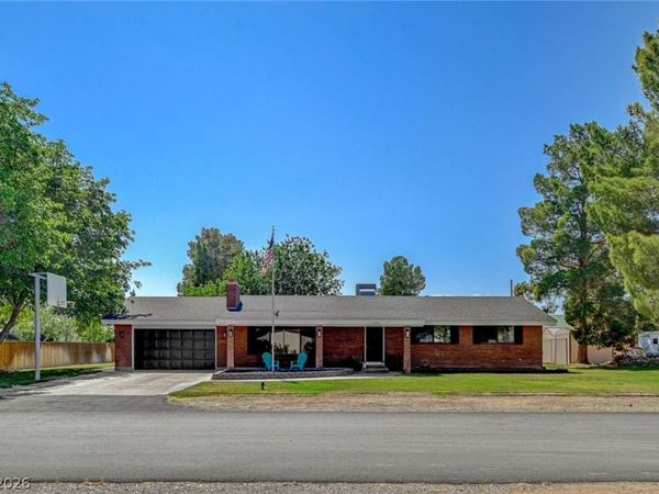 3765 Berkeley Street , Logandale, NV 89021