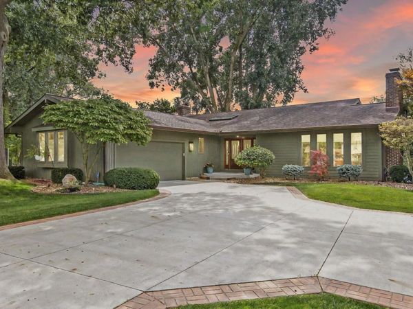 3303 N East Lake Drive, Elkhart, IN 46514