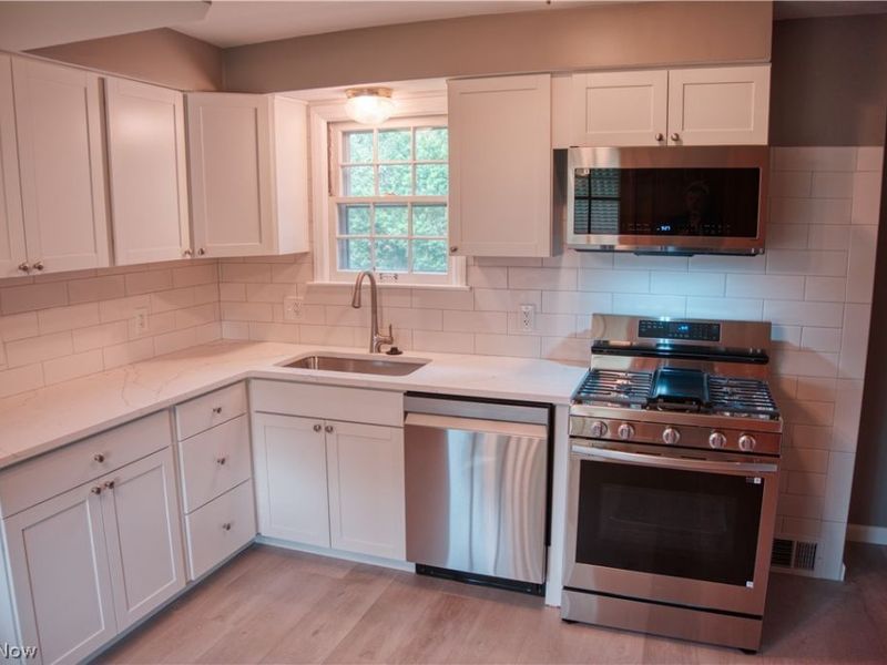 7507 Arden Avenue, Parma, OH 44129 Photo 3