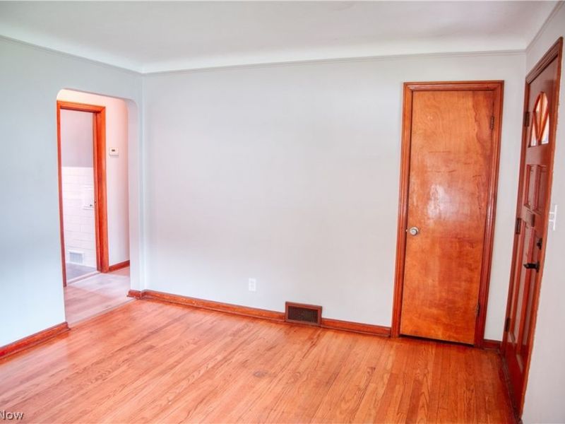 7507 Arden Avenue, Parma, OH 44129 Photo 9