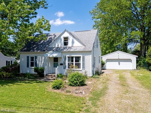 576 Hartzler Street , Wooster, OH 44691