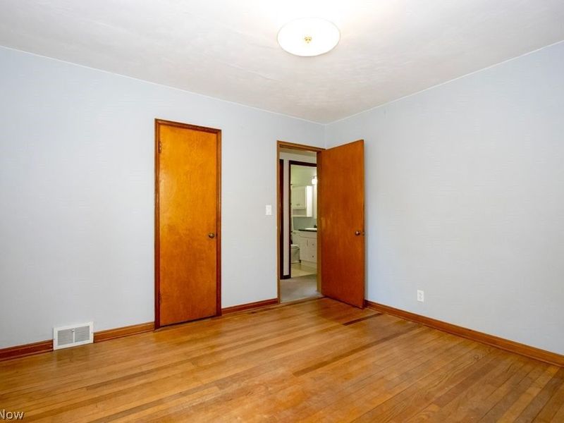 576 Hartzler Street , Wooster, OH 44691 Photo 11