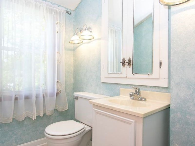 576 Hartzler Street , Wooster, OH 44691 Photo 13