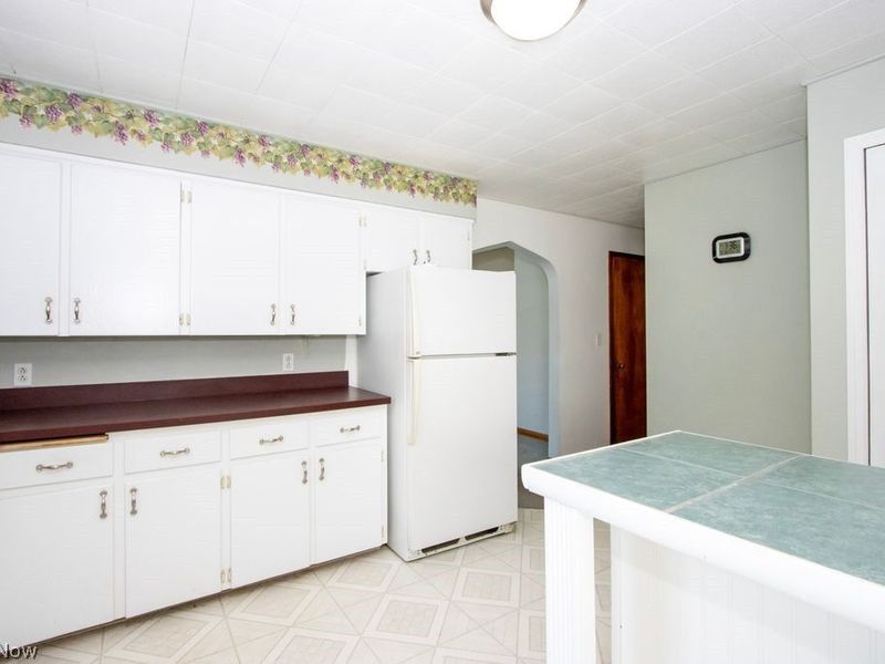 576 Hartzler Street , Wooster, OH 44691 Photo 5