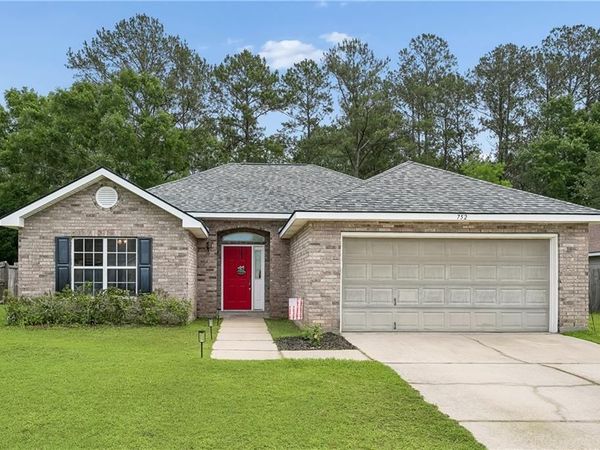 752 SIMPSON Way, Covington, LA 70435