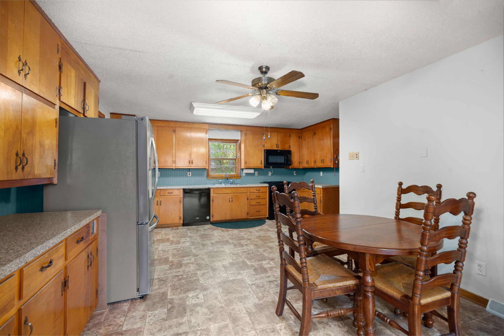 1022 Riverview Drive Photo 12